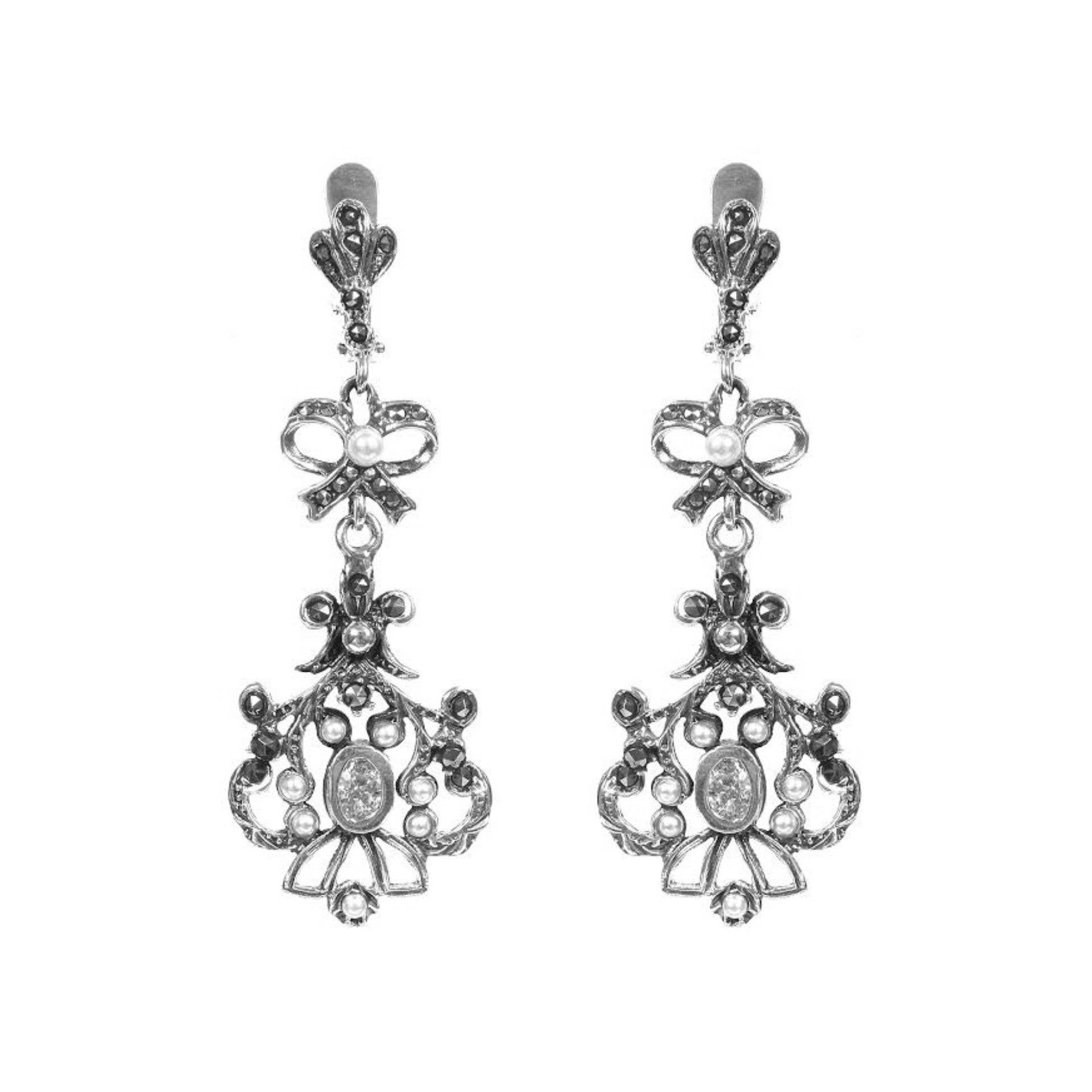 Earrings Catarina with Marcasites and Pearl in Silver